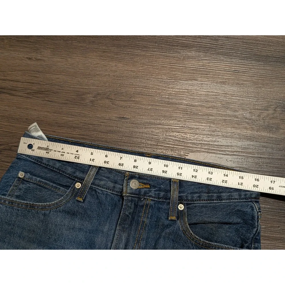 Levis please note